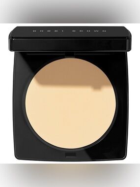 Bobbi Brown Sheer Finish Pressed Powder, Pale Yellow
